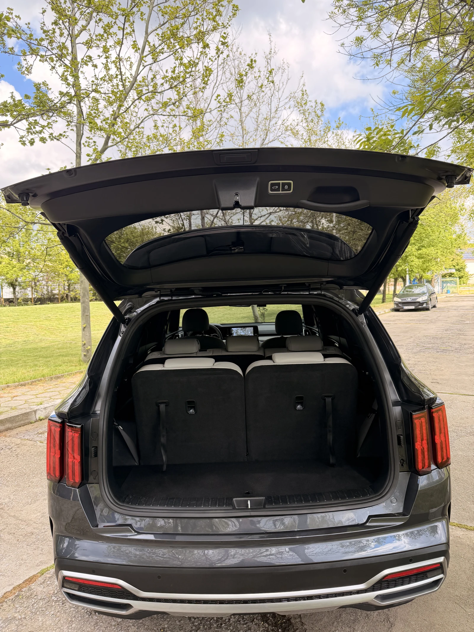 Kia Sorento Hybrid 6+ 1 4WD, снимка 15 - Автомобили и джипове - 54445050