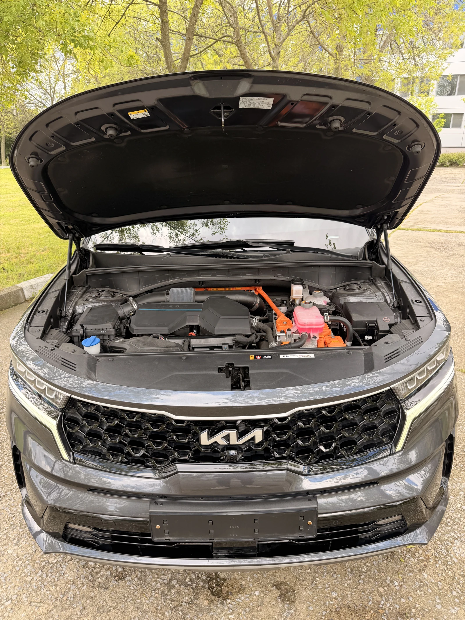 Kia Sorento Hybrid 6+ 1 4WD, снимка 14 - Автомобили и джипове - 54445050