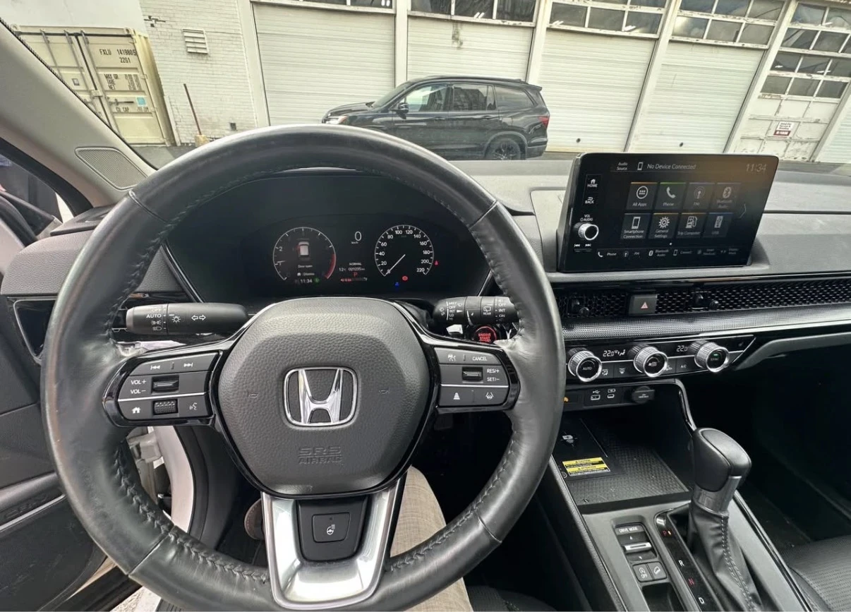 Honda Cr-v REMOTE START * CARPLAY * HONDA SENSING SAFETY SUIT, снимка 7 - Автомобили и джипове - 54567804