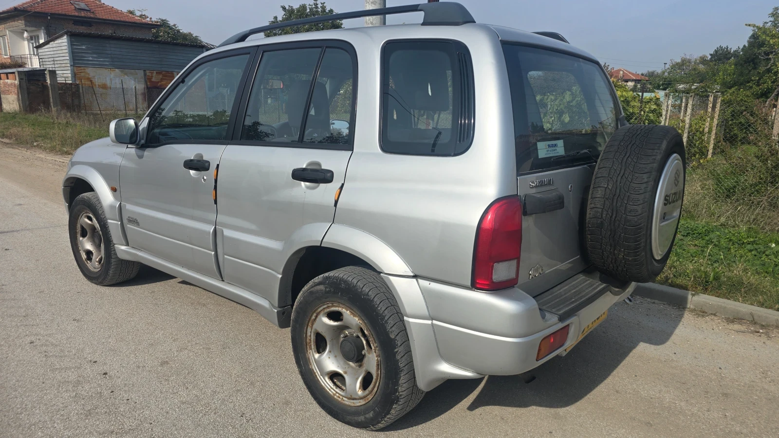 Suzuki Grand vitara 2.0i , снимка 6 - Автомобили и джипове - 54786877