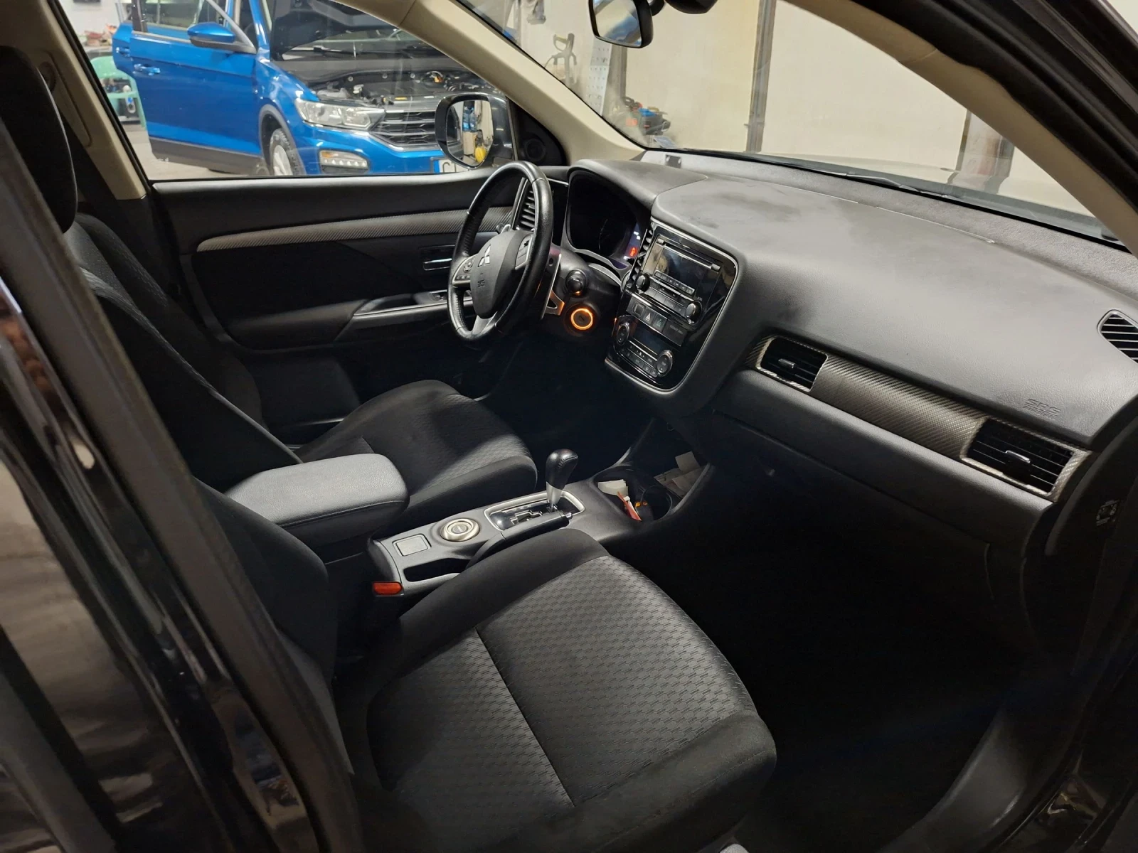 Mitsubishi Outlander 2, 2DID/AUTOMATIC/4х4, снимка 8 - Автомобили и джипове - 54933845