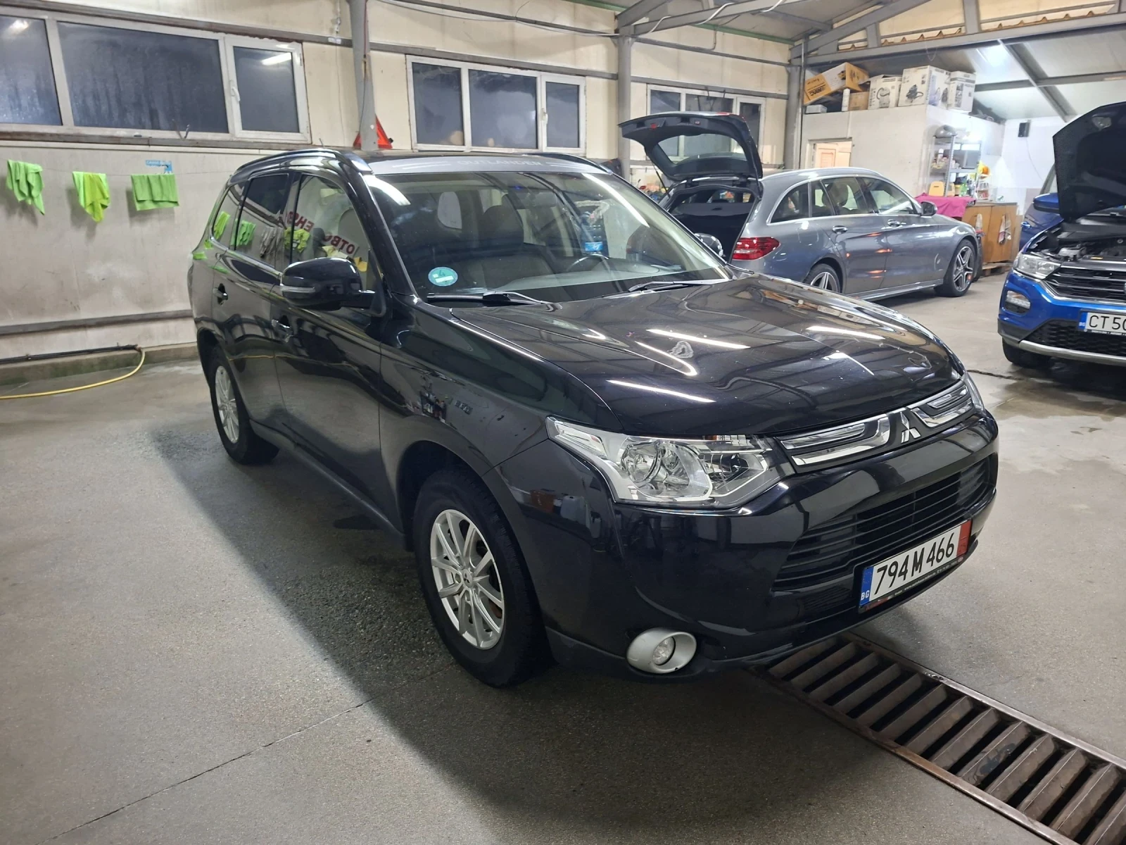 Mitsubishi Outlander 2, 2DID/AUTOMATIC/4х4, снимка 2 - Автомобили и джипове - 54933845
