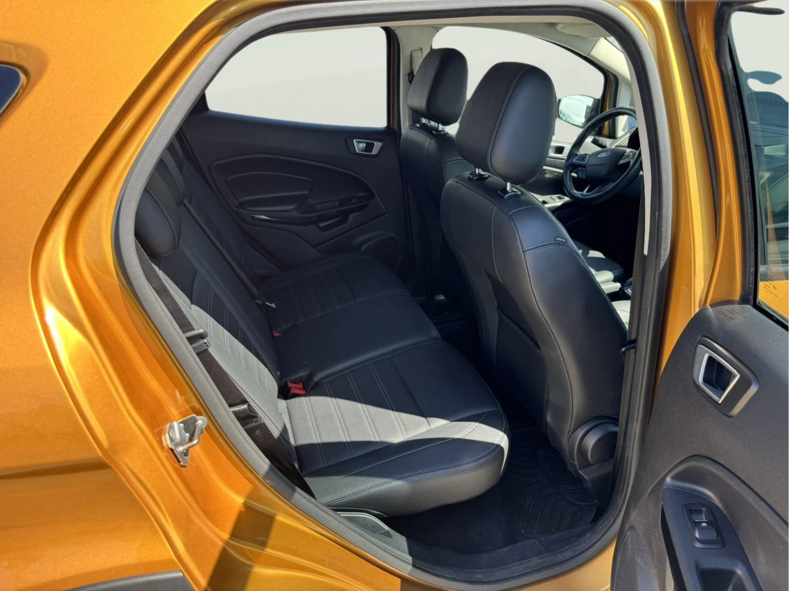 Ford EcoSport 1.0 EcoBoost, снимка 10 - Автомобили и джипове - 55073302