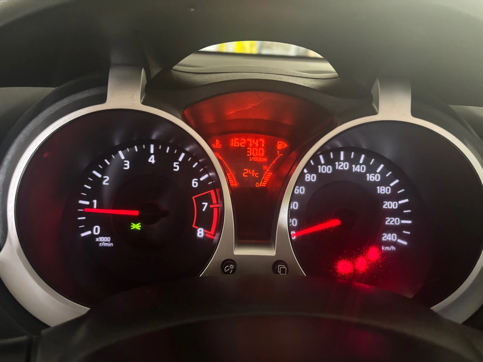 Nissan Juke Voll 160k Top, снимка 11 - Автомобили и джипове - 55324277