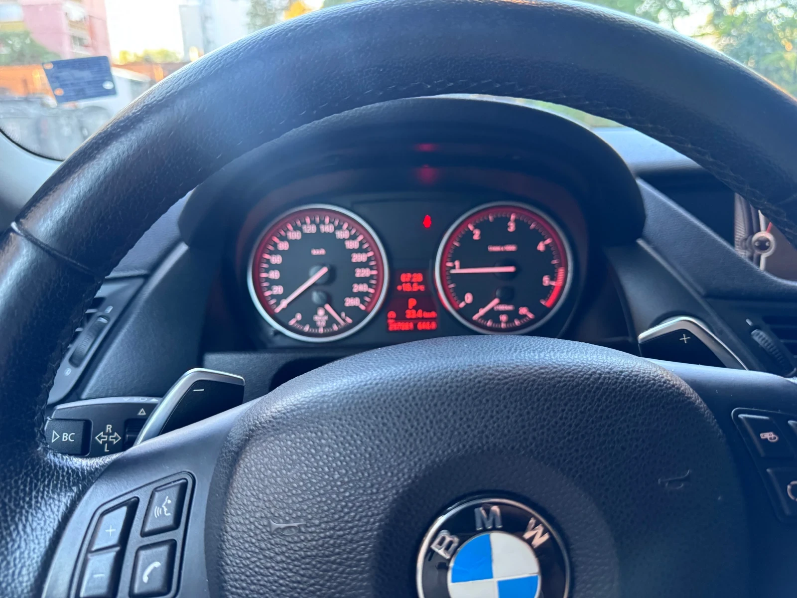 BMW X1, снимка 8 - Автомобили и джипове - 56074195
