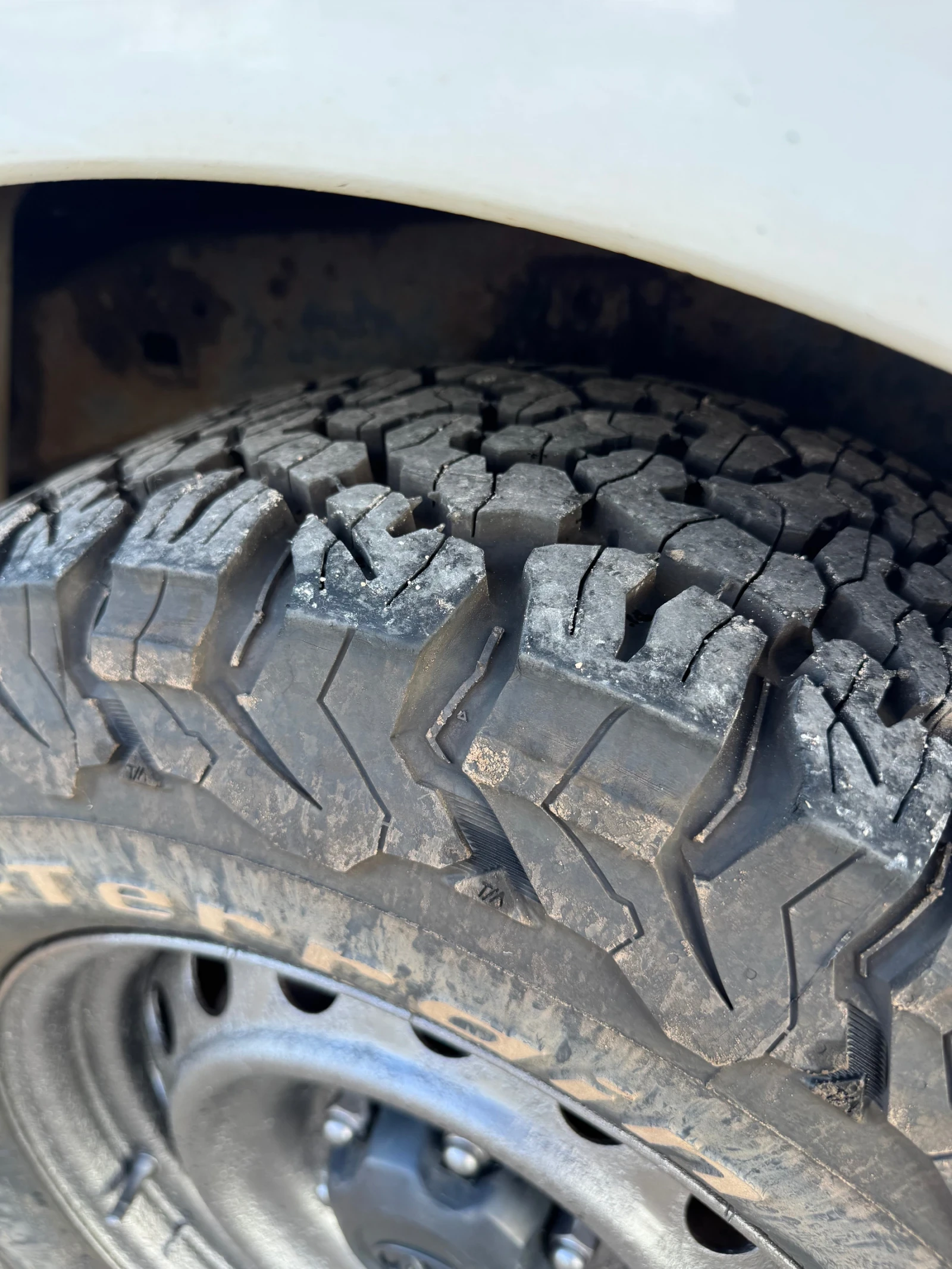 Toyota Hilux, снимка 10 - Автомобили и джипове - 56121432