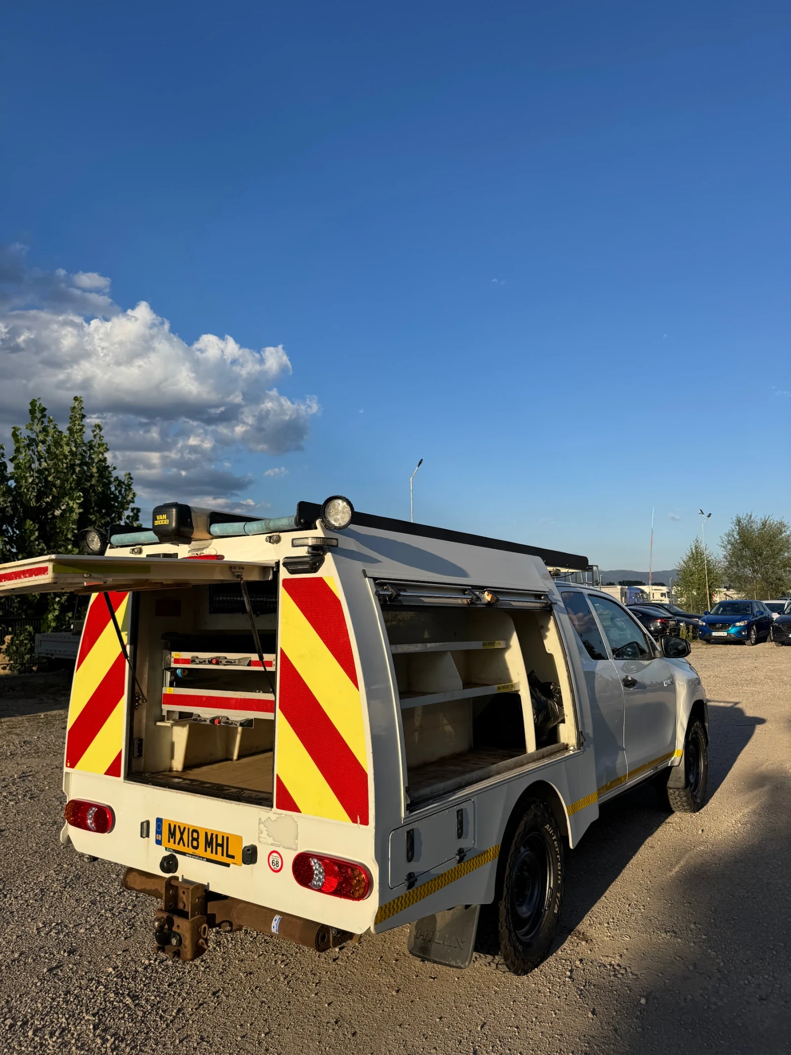 Toyota Hilux, снимка 5 - Автомобили и джипове - 56121432
