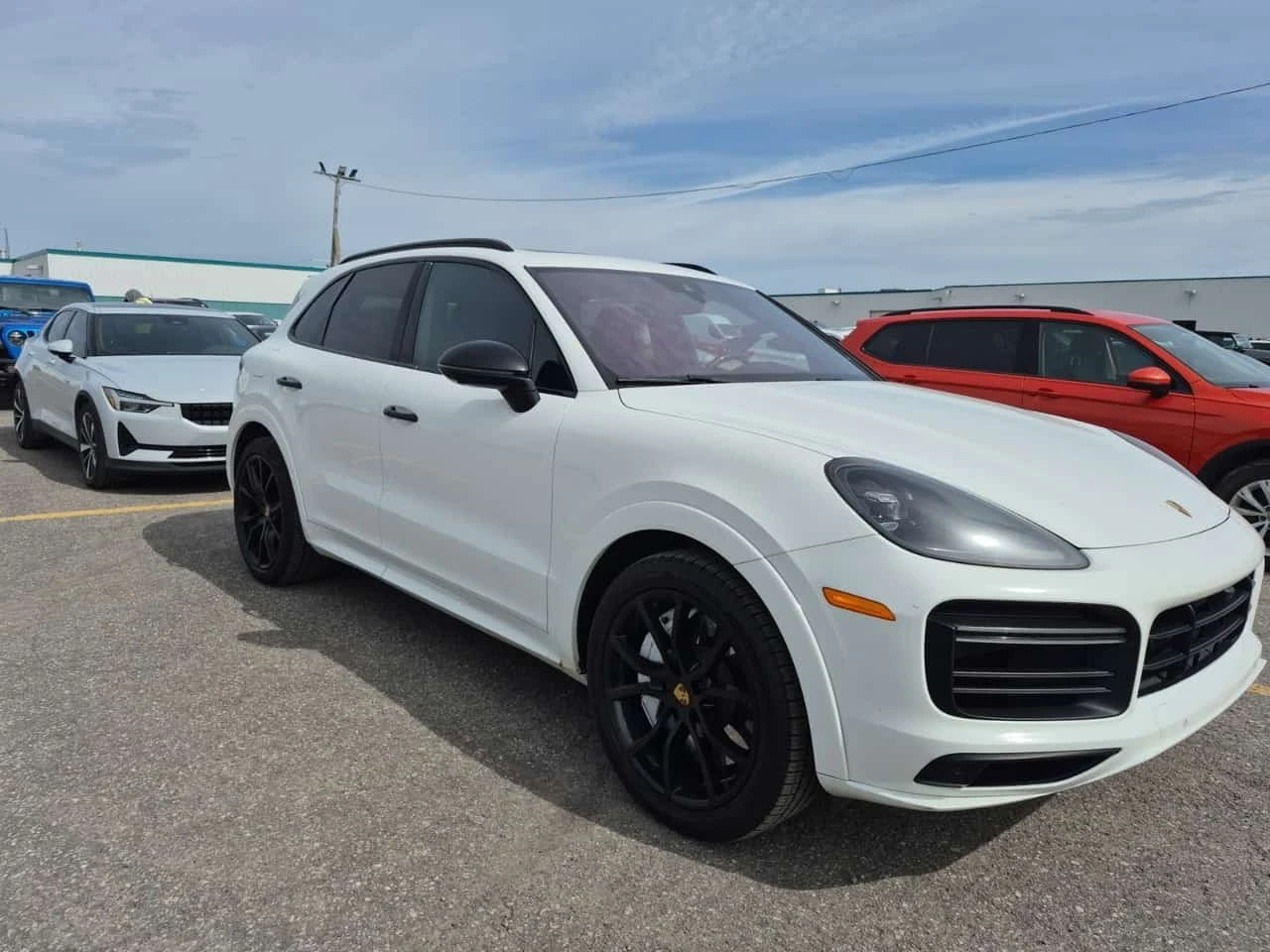 Porsche Cayenne TURBO / CARFAX / 360 КАМЕРИ / RED INT, снимка 2 - Автомобили и джипове - 56327636