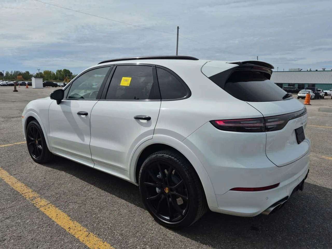 Porsche Cayenne TURBO / CARFAX / 360 КАМЕРИ / RED INT, снимка 4 - Автомобили и джипове - 56327636