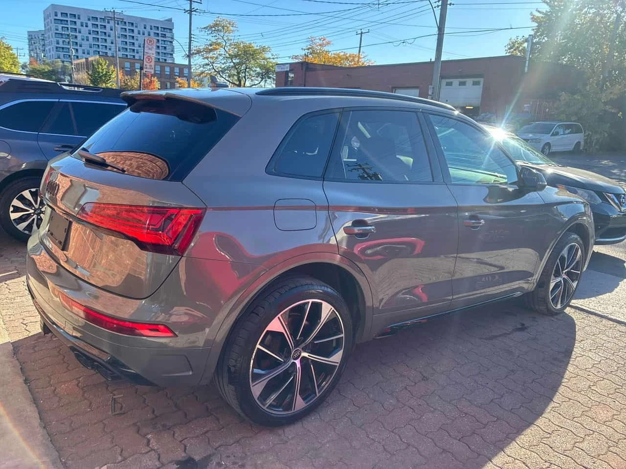 Audi SQ5 * Progressiv * CARFAX * ДИСТРОНИК *  , снимка 4 - Автомобили и джипове - 56573431