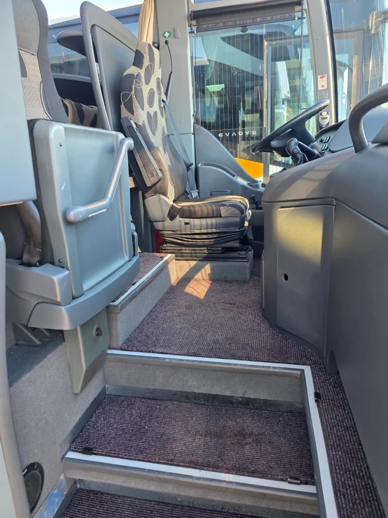 Mercedes-Benz Tourismo, снимка 5 - Бусове и автобуси - 53129267