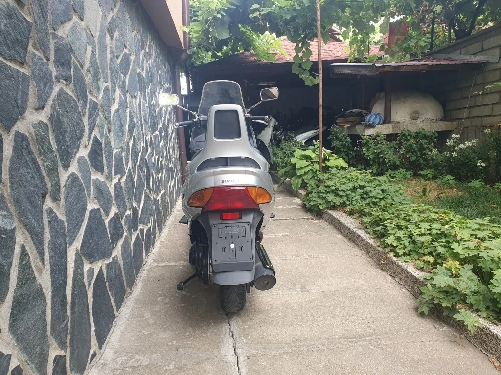 Suzuki Burgman 250, снимка 10 - Мотоциклети и мототехника - 49370803