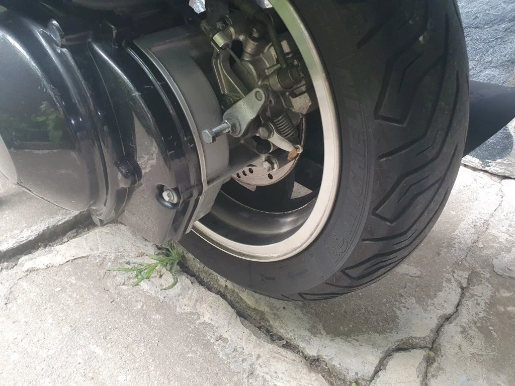 Suzuki Burgman 250, снимка 14 - Мотоциклети и мототехника - 49370803