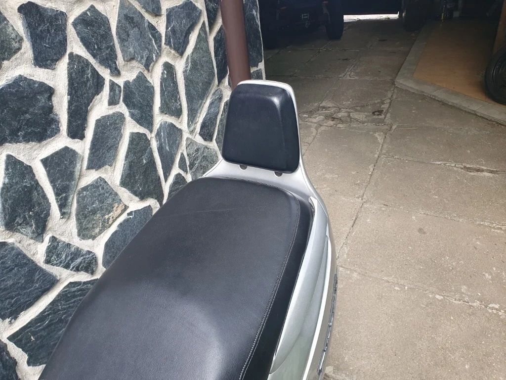 Suzuki Burgman 250, снимка 12 - Мотоциклети и мототехника - 49370803