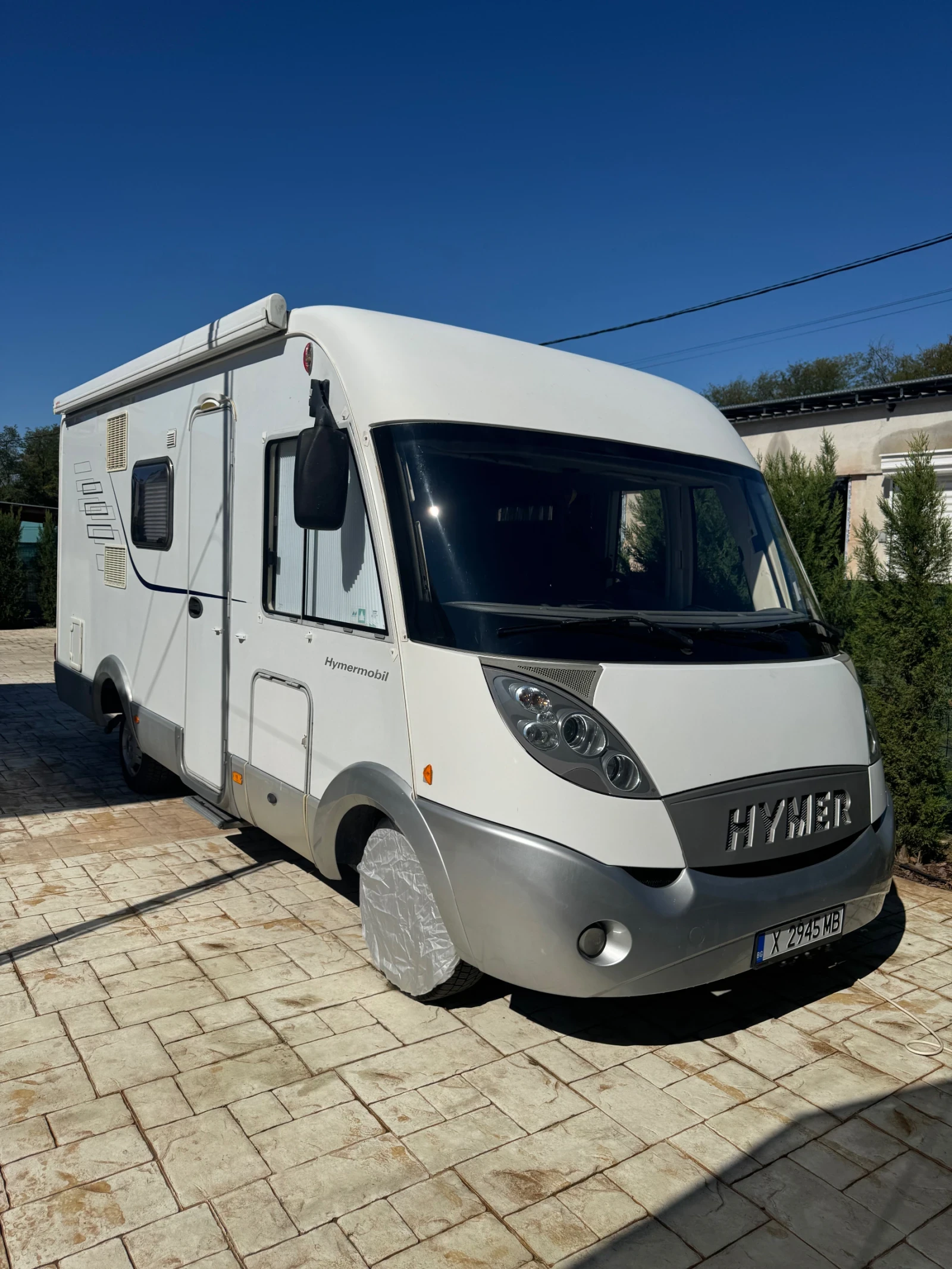 Кемпер HYMER / ERIBA B574, снимка 8 - Каравани и кемпери - 55448077