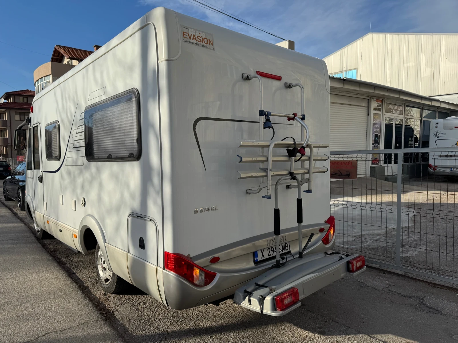 Кемпер HYMER / ERIBA B574, снимка 10 - Каравани и кемпери - 55448077