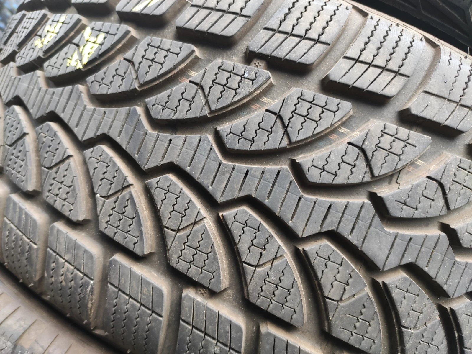 ���� 225/50R17 | Mobile.bg � ����������� 2
