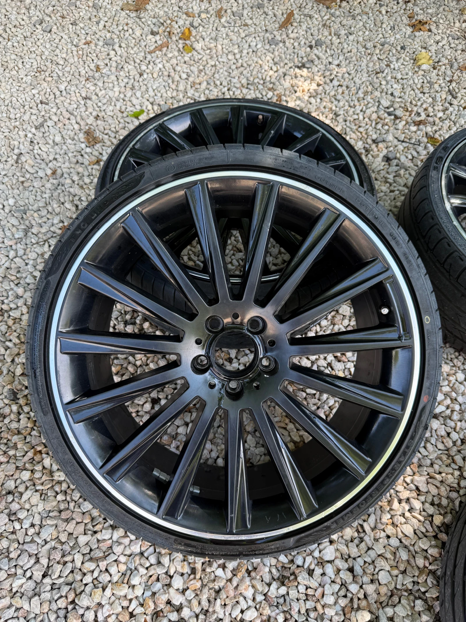 Гуми с джанти Star Performer 245/30R20, снимка 2 - Гуми и джанти - 55927152