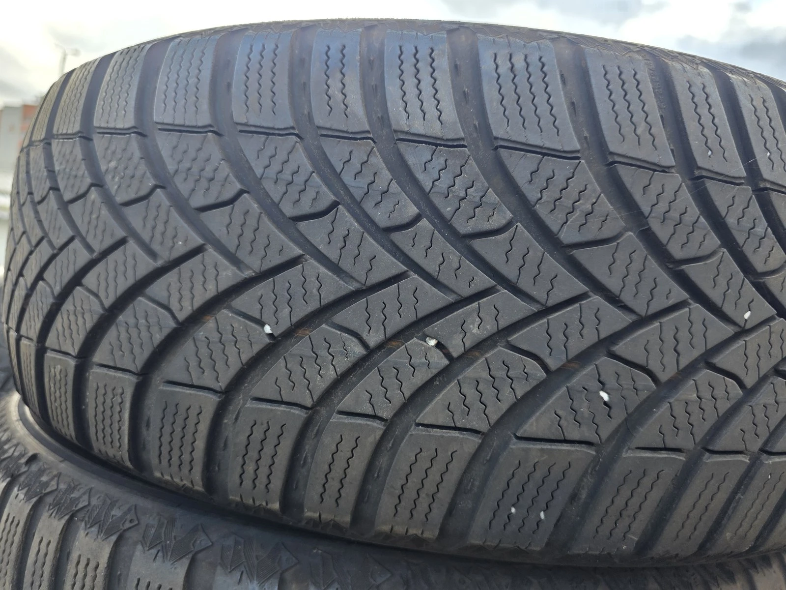 Гуми Зимни 205/60R16