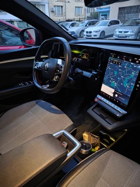 Renault Megane Techno EV60/220HP/Optimum 22KW/гарационн/Harmon Ca, снимка 6