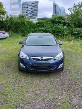 Opel Astra 1.4 COSMO , снимка 1