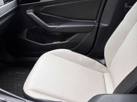 VW Jetta * Highline * CARFAX * РЪЧНИ СКОРОСТИ * 2 КЛЮЧА, снимка 10