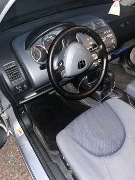 Honda Jazz   1.3  | Mobile.bg    14
