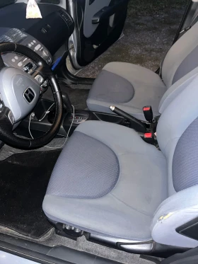 Honda Jazz   1.3  | Mobile.bg    13