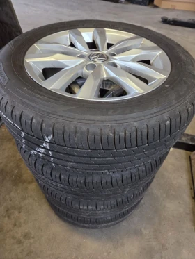 VW Touran 2.0 TDI 150кс Автомат - 15900 € / 31097.70 лв. - 95832492 9