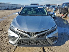 Toyota Camry 2.5l Se Night Shade, снимка 5 - Автомобили и джипове - 53703407