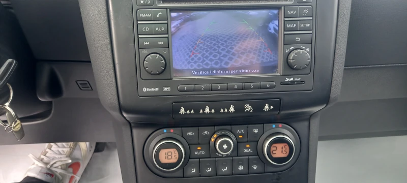 Nissan Qashqai + 2 4Х4 FULL 2.0i ИЗКЛЮЧИТЕЛЕН АВТОМАТ 7-МЕСТА НОВ, снимка 14 - Автомобили и джипове - 24483239