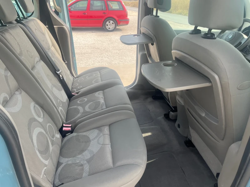 Renault Kangoo 1.6-клима, снимка 11 - Автомобили и джипове - 46932916