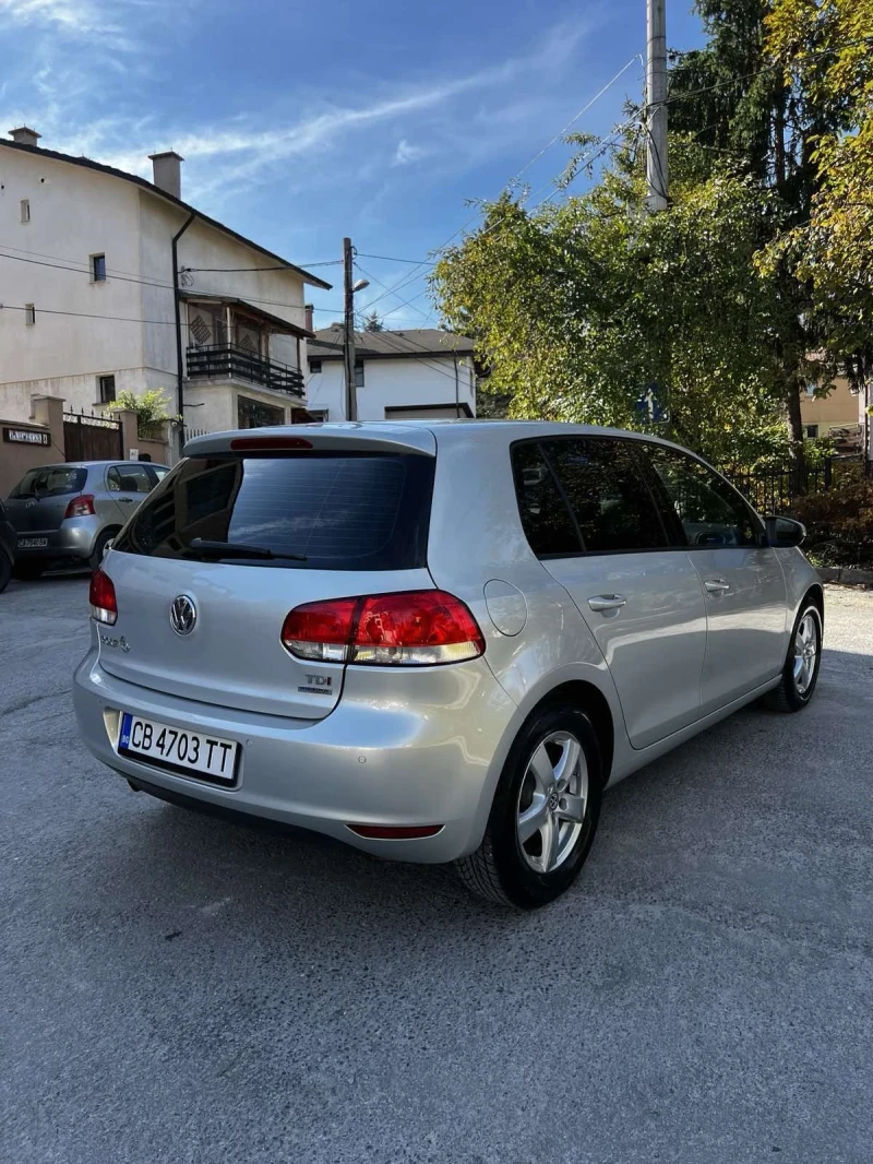 VW Golf 6 1.6TDI, снимка 5 - Автомобили и джипове - 47836855