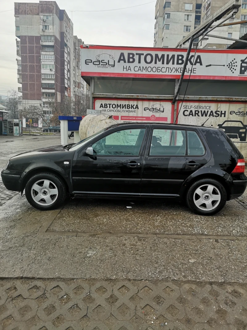 VW Golf, снимка 2 - Автомобили и джипове - 48584365