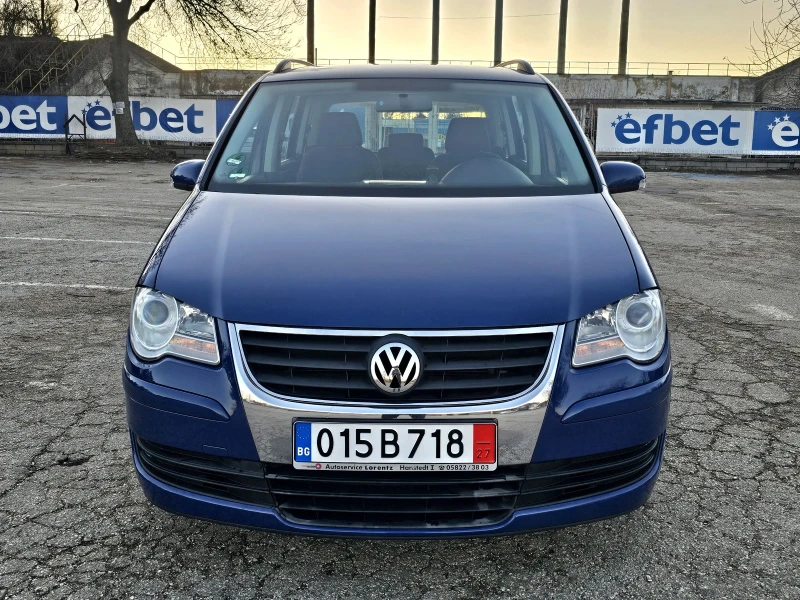 VW Touran Фейслифт  1.6 -102к.с 160000км!!!, снимка 2 - Автомобили и джипове - 48622792