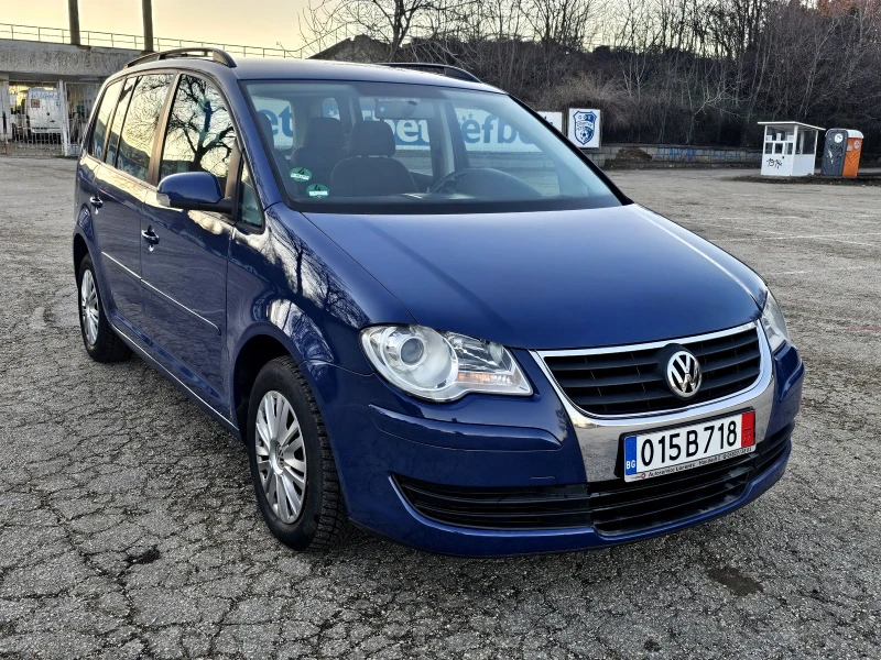 VW Touran Фейслифт  1.6 -102к.с 160000км!!!, снимка 3 - Автомобили и джипове - 48622792