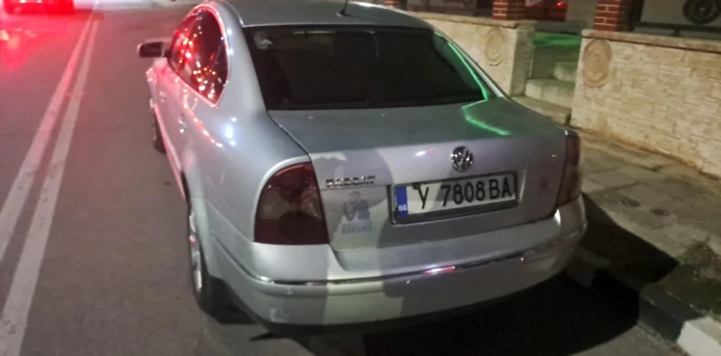 VW Passat, снимка 2 - Автомобили и джипове - 49396112