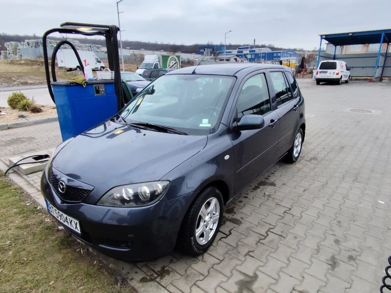 Mazda 2 1.4, снимка 2 - Автомобили и джипове - 49040670