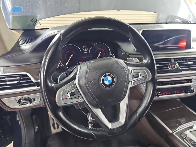 BMW 740 B58* 360* Harman* Обдух* head up* следене на ленти, снимка 7 - Автомобили и джипове - 49070881