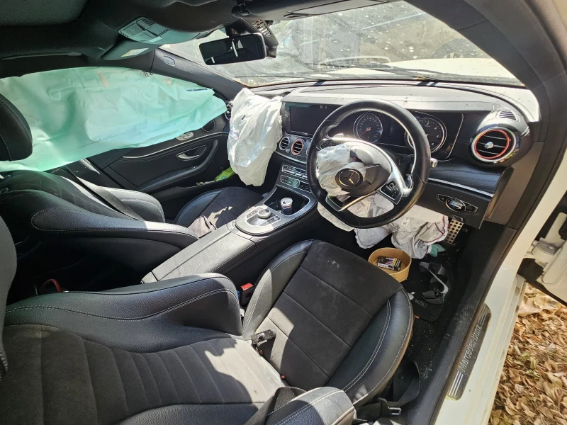 Mercedes-Benz E 350  258кс 100 000км AMG line, снимка 8 - Автомобили и джипове - 52408351