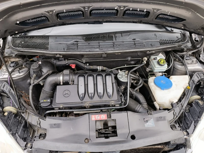 Mercedes-Benz A 180, снимка 17 - Автомобили и джипове - 52346460