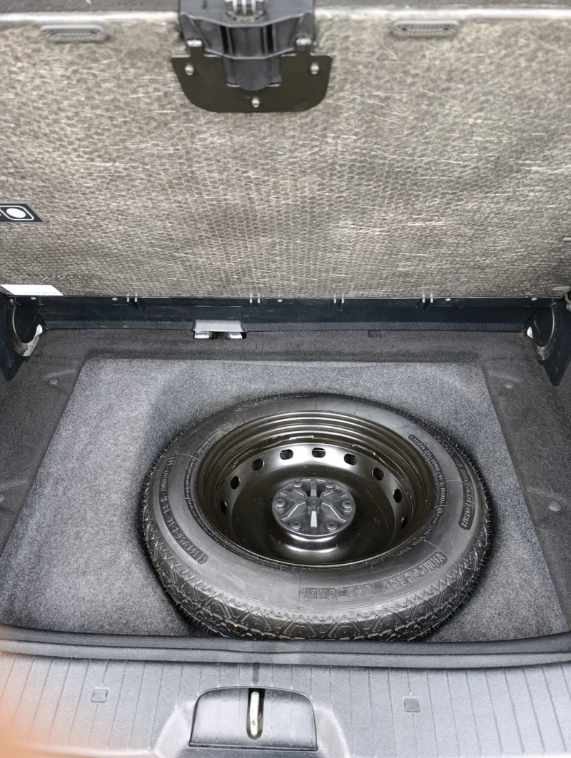 Mercedes-Benz A 180, снимка 16 - Автомобили и джипове - 52346460