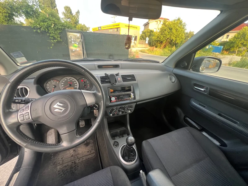Suzuki Swift, снимка 10 - Автомобили и джипове - 52869909