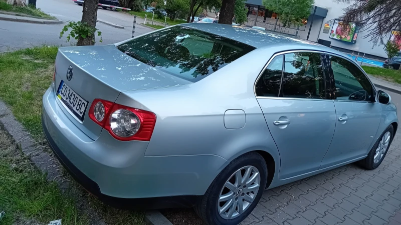 VW Golf 1.9 BKC, снимка 3 - Автомобили и джипове - 53286426