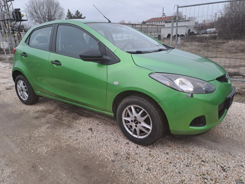 Mazda 2 1.4iKLIMA, ESKLUZIV, снимка 2 - Автомобили и джипове - 53297244