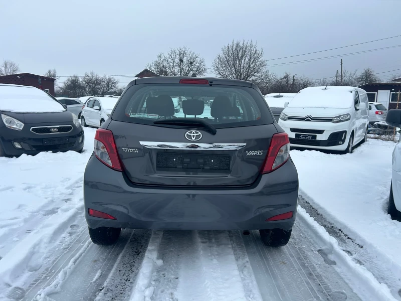 Toyota Yaris 1.4, снимка 6 - Автомобили и джипове - 53429274