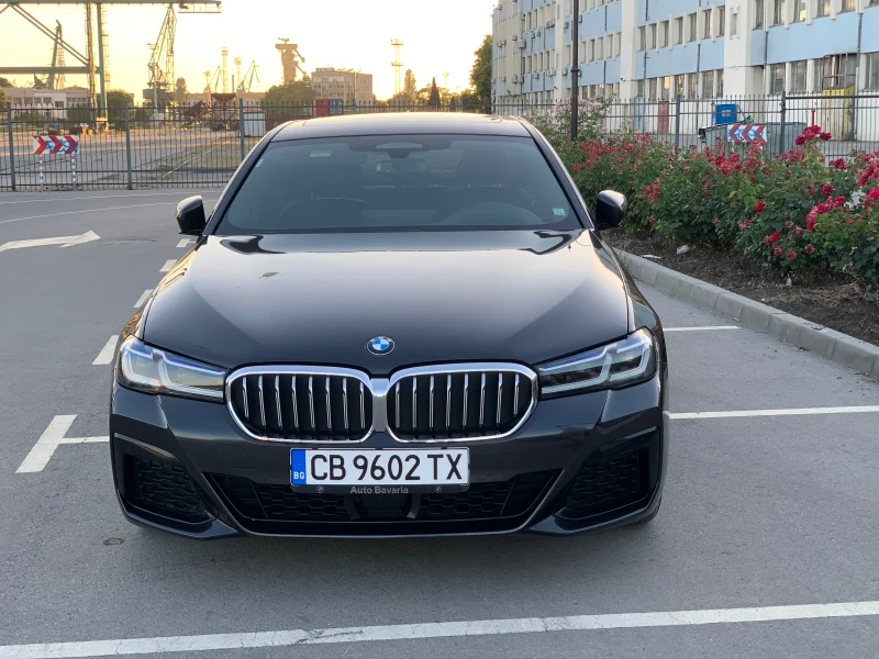 BMW 530 Лизинг* HUD* DAP* Обдухване, снимка 2 - Автомобили и джипове - 53499991