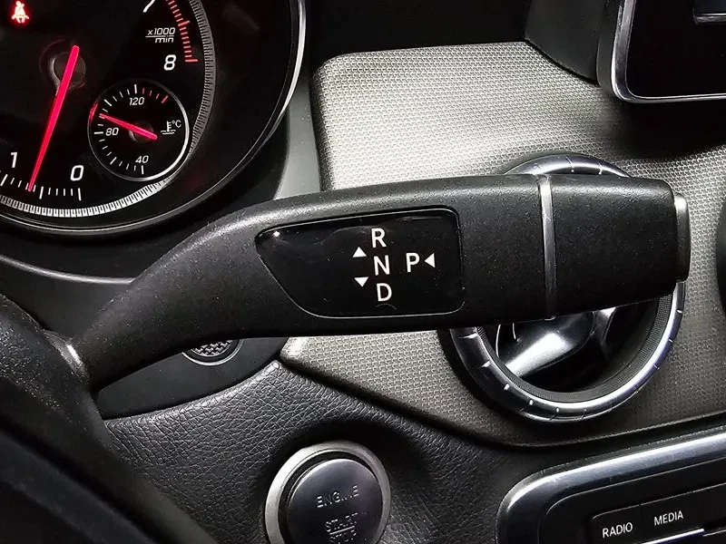 Mercedes-Benz CLA 2.5, снимка 9 - Автомобили и джипове - 54287720