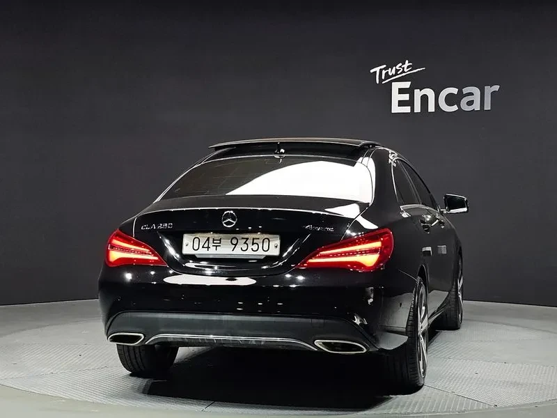 Mercedes-Benz CLA 2.5, снимка 4 - Автомобили и джипове - 54287720