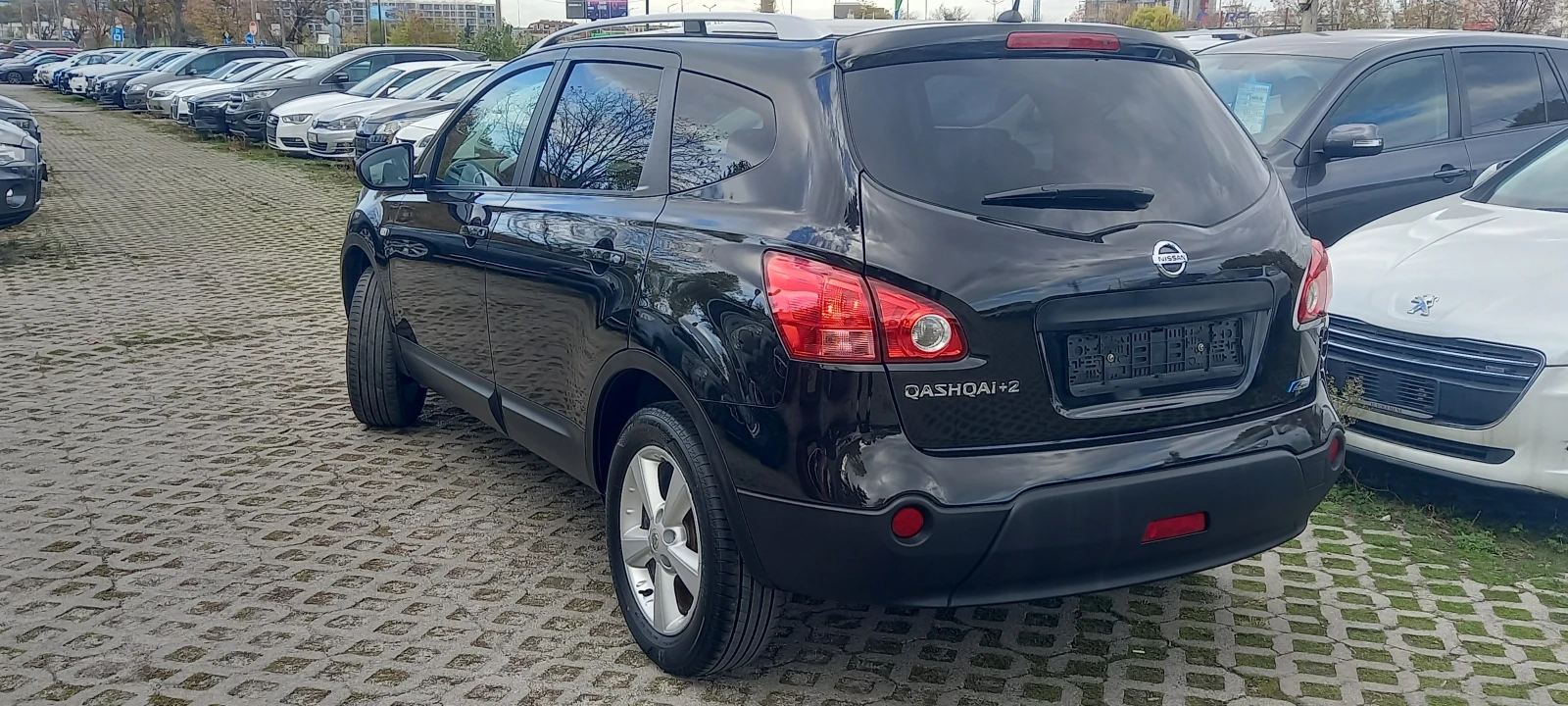 Nissan Qashqai + 2 4Х4 FULL 2.0i ИЗКЛЮЧИТЕЛЕН АВТОМАТ 7-МЕСТА НОВ - изображение 5